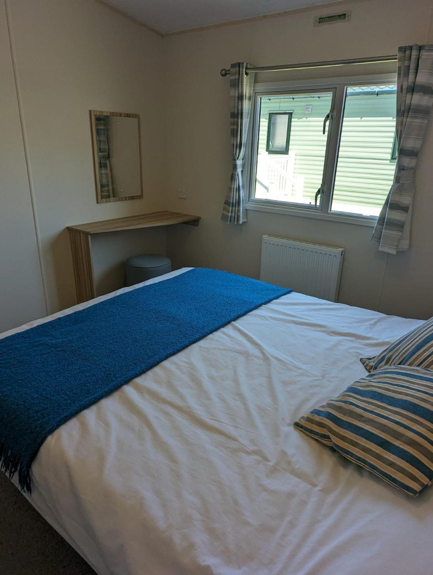 Lovely Bright Modern Caravan Swanage On Peaceful And Tranquil Holiday Park Zewnętrze zdjęcie